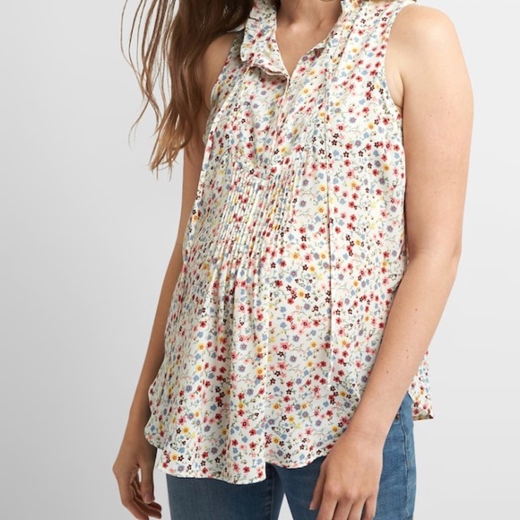 GAP Tops - GAP Maternity white floral split neck blouse XS